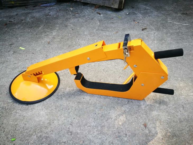 Bãi đậu xe bánh xe kẹp
