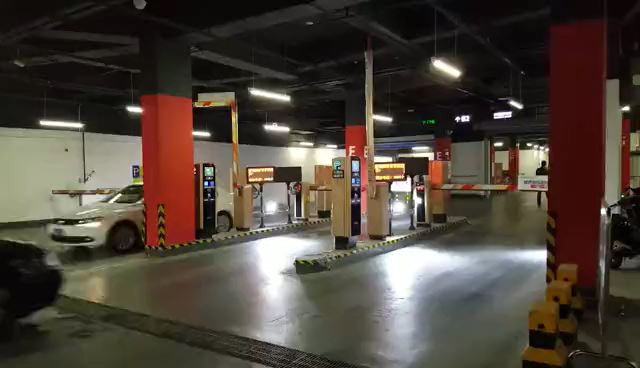 ANPR Kiểm soát truy cập hệ thống thông tin hướng dẫn đỗ xe